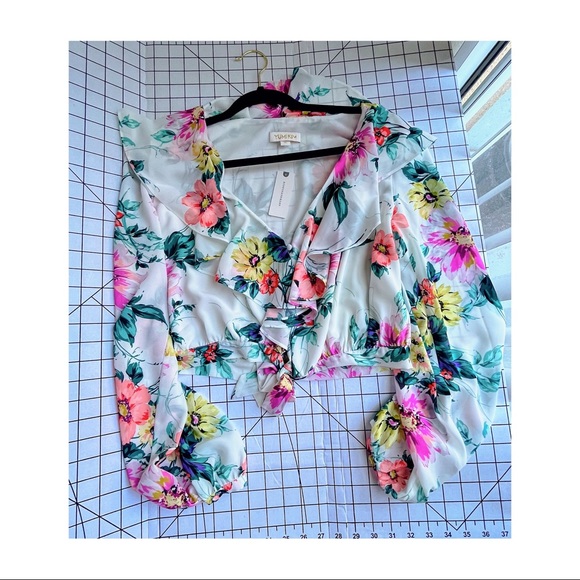 Anthropology floral blouse💐🌸 - Picture 2 of 4